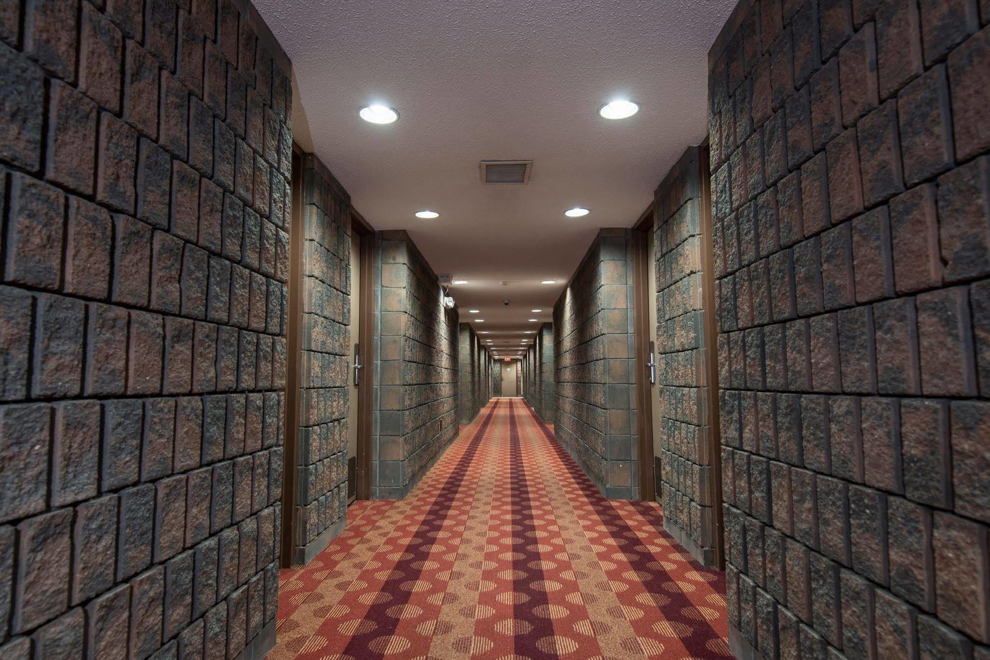 Argyll Plaza Hotel Edmonton Buitenkant foto