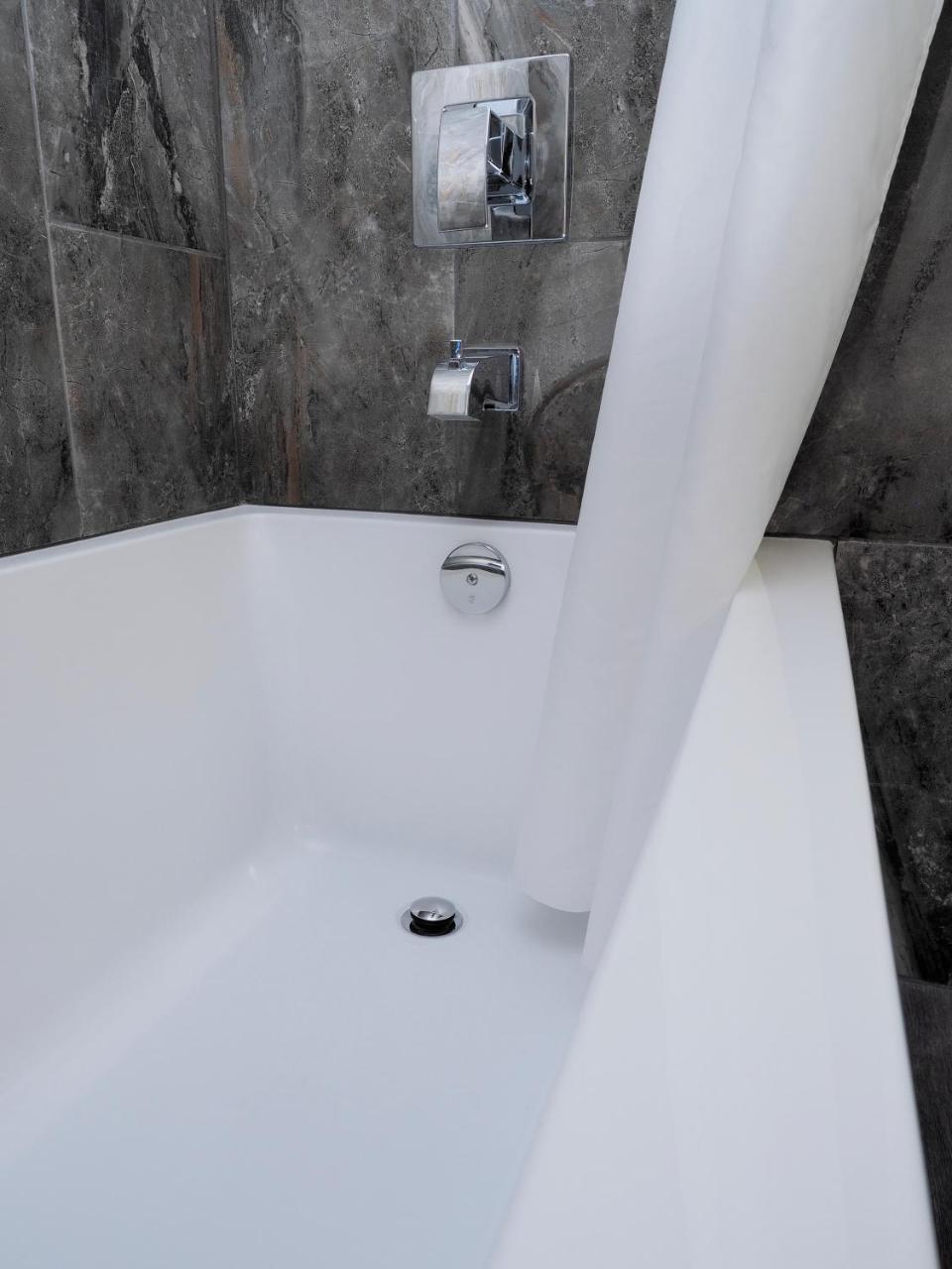 Argyll Plaza Hotel Edmonton Buitenkant foto